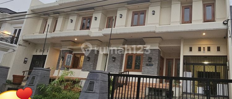 Hot Sale!!! Pondok Indah Jakarta Selatan - Rumah 3 Lantai + Basement - Lingkungan Asri Di Tengah Kota 1