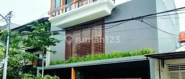 Pondok Indah - Rumah Baru 3 Lantai - Lux Mewah - With Pool- Garden - Roop Top And Home Lift - Siap Huni 1