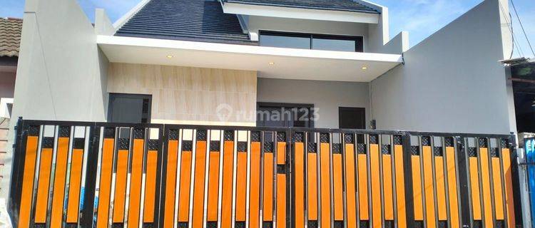 Rumah mewah modern  1 lantai Griya Loka BSD  dekat Rs.  1