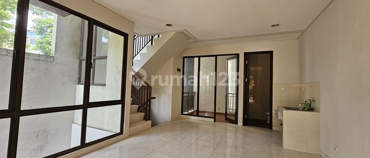 Dijual Cluster Whelford Greenwich BSD Lokasi Bagus HOOK Depan 1