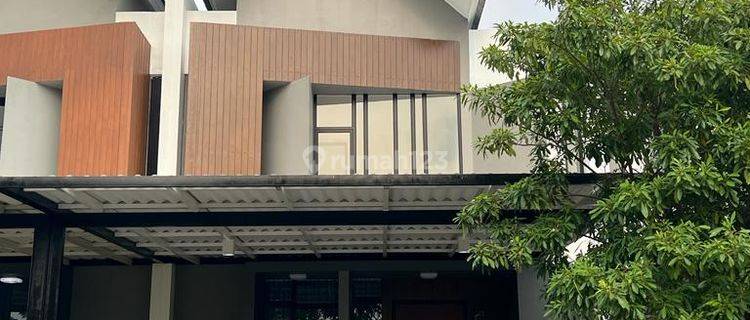 Rumah 2 Lantai Furnished Private Pool di Metland Cakung , Jakarta Timur 1