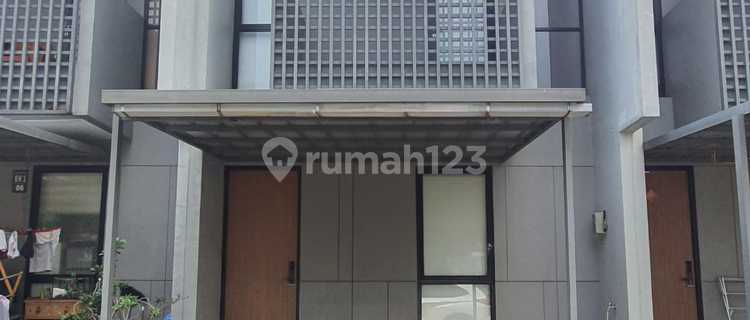 Dijual murah rumah 2 lantai beserta isinya (full furnished) 1
