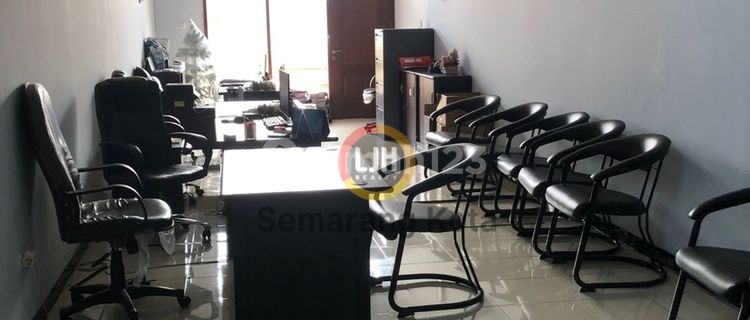 Ruko Bagus di Daerah Pecinan 1