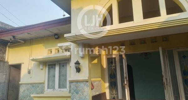 Rumah Siap Huni di Jalan Kembang Joyo 1