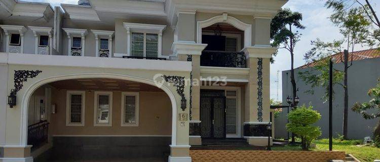 Rumah Mewah 2 Lt Dijual/ Disewakan di Lippo Cikarang 1