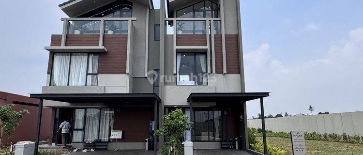 Rumah Briza Lakes Bagus di Summarecon Tangerang, Tangerang 1