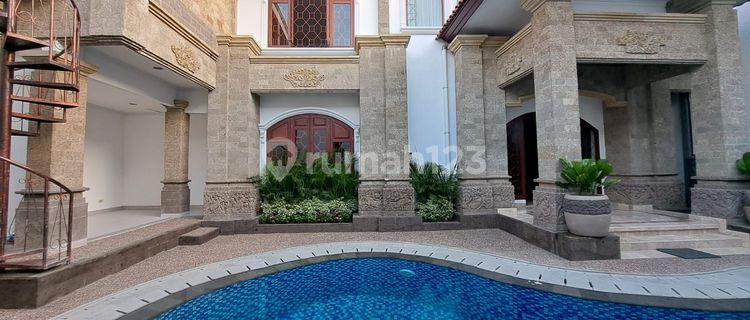 TOP URGENT VILLA FOR SALE IN RENON SOUTH DENPASAR LOCATION 1