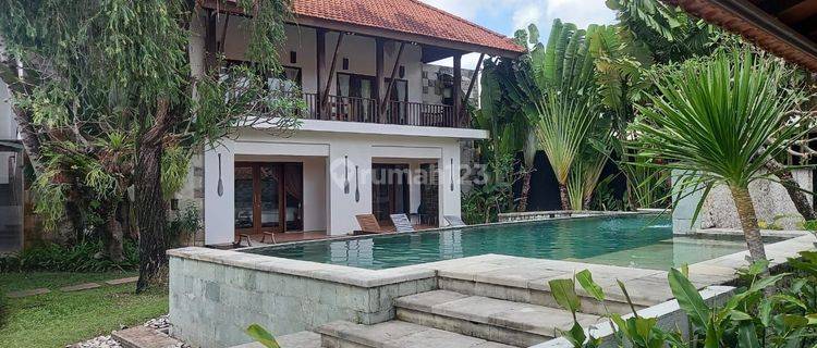 TOP URGENT DI JUAL VILLA LOKASI UMALAS KEROBOKAN KUTA UTARA  BADUNG 1