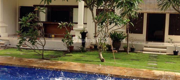 TOP URGENT DI JUAL VILLA LOKASI PURI GADING JIMBARAN KUTA SELATAN BADUNG
 1