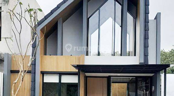 Dijual Rumah Rasa Villa Dekat Dengan Segala Aspek 1