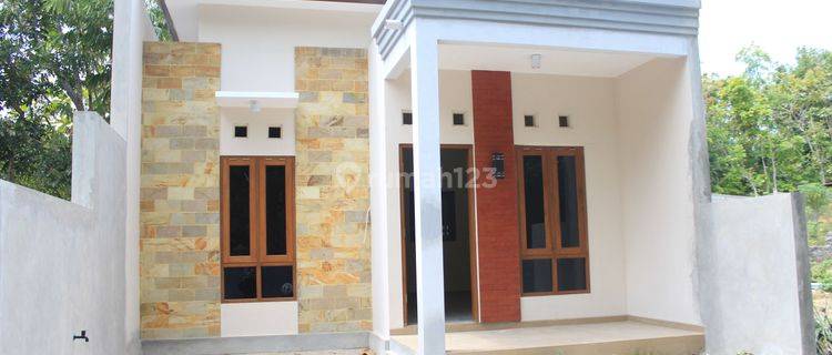 RUMAH CANTIK ELEGAN di Jl. Wates Km 12 Hanya 3menit  SPBU UAD 1