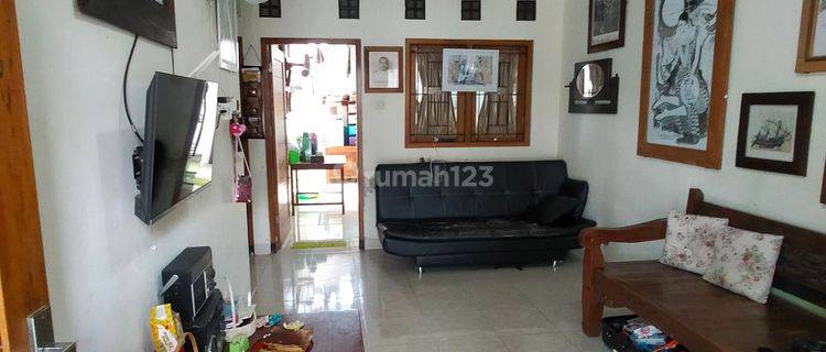 RUMAH SEKEND TERAWAT di Jl. Karangjati Tamantirto Kasihan 1