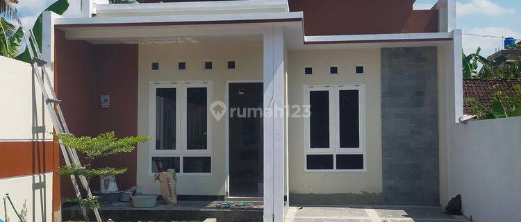 Rumah Bagus Dekat Alfamart Di Jl. Bibis 9 Menit Kampus Umy  1