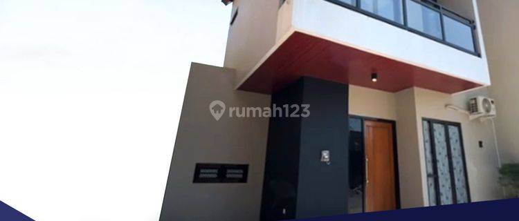 Rumah 2 Lantai Bagus di Colomadu Dekat Ums 1