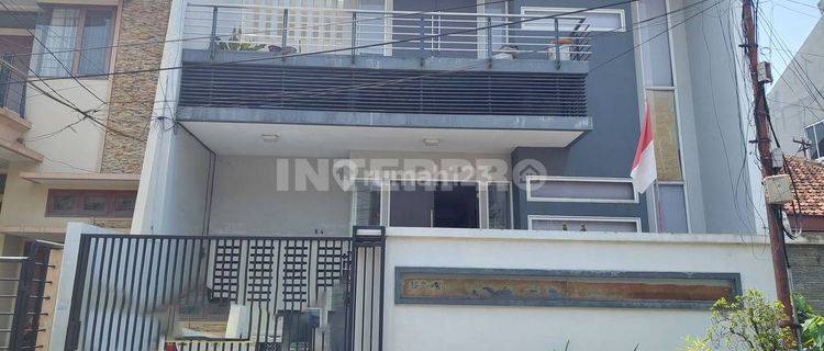 Rumah Minimalis 2 Lantai Green Ville Lt 185m2 Lokasi Strategis 1