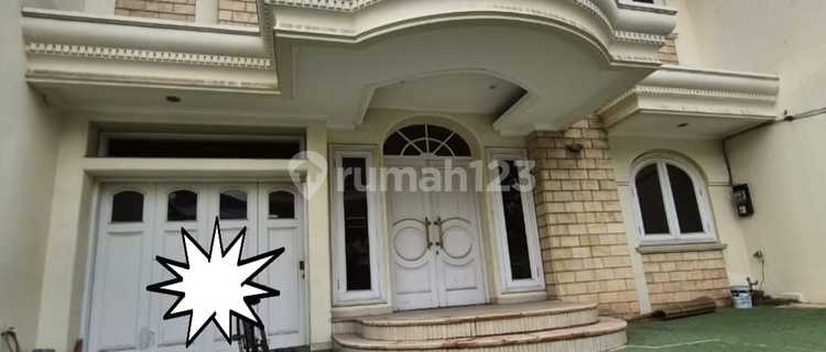 rumah mewah luas 360m hadap selatan 2.5 lantai masih nego  1