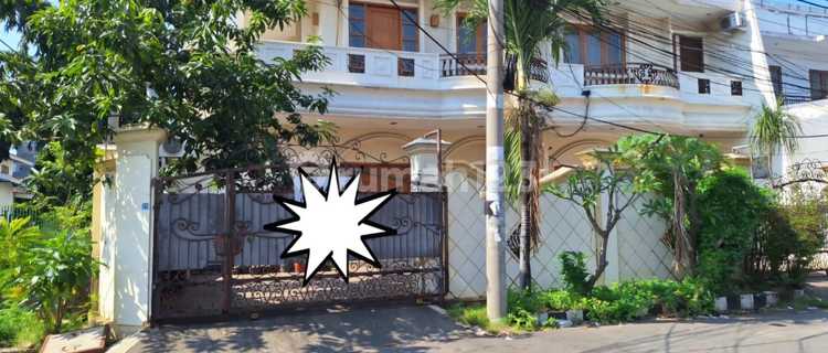 rumah hoek sunter kirana luas 187m hadap selatan barat jalan 2 mobil 1