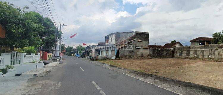 Termurah, Tanah Tengah Kota Jogja Tepi Jalan Aspal Simpangan 1