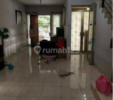 Rumah Grisenda Disewakan Hadap Taman 1