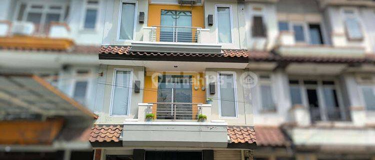 Ruko Dijual Green Ville Lokasi Strategis Siap Huni - LT 114m2 1