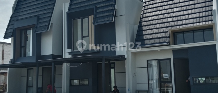 Menganti Gresik House "Teraland" Near Menganti Market 1