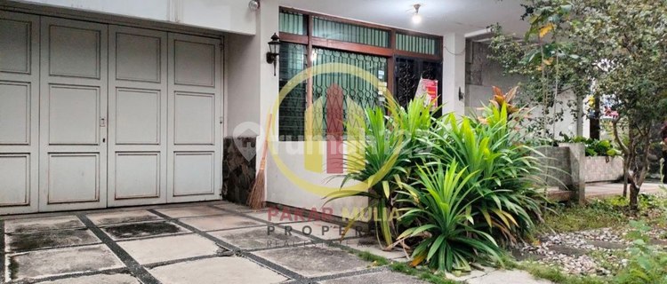 rumah lama strategis sayap riau cocok kantor atau cafe 1