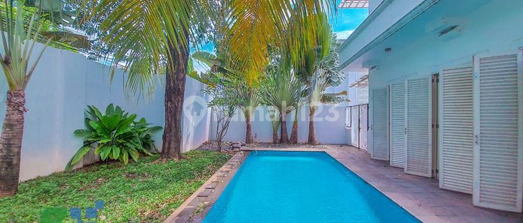 Dijual rumah dalam Townhouse di kemang jakarta selatan  1