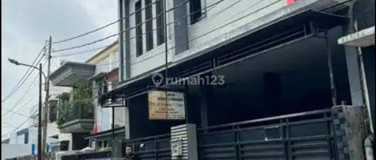 Rumah Di Komp PTB Duren Sawit Furnished  1