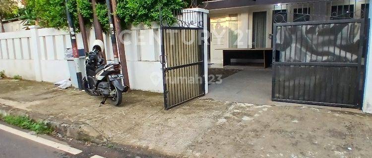 Rumah Bagus Lokasi Menteng Jakarta Pusat 1