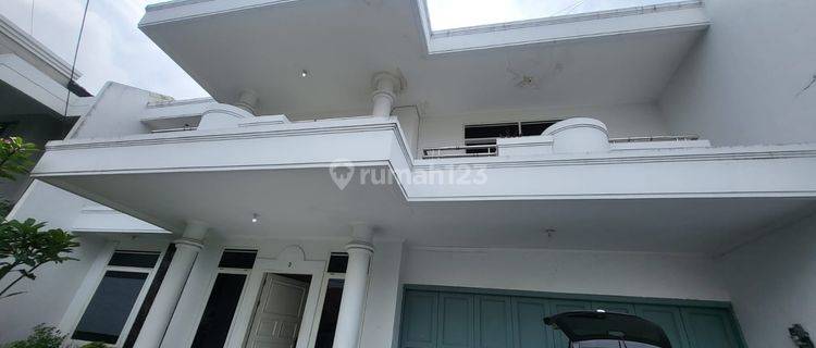 For Rent Rumah 2 Lantai Semi Furnsihed di Sayap Sutami 1