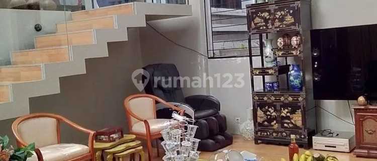 For Rent Rumah Modern 2 Lantai di Rancakendal  1