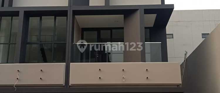 Brand New Shophouse Strategic Location in Echante Bsd City 1