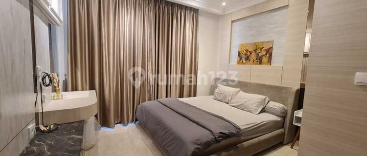 Permata Hijau Suites Apartment 3 BR Modern Furnished Paling Murah