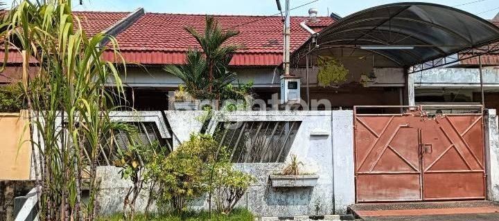 Rumah siap huni lokasi sangat strategis dan komersial 1