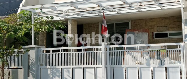 ready-to-occupy house in a highly strategic and commercial location 1