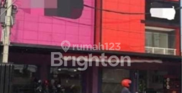 Ready-to-Use Business Shop House in a Highly Strategic and Commercial Location 1