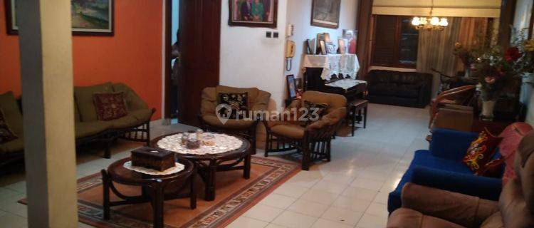 Rumah 2 Lt Murah Lokasi Segitiga Emas Jakarta Pusat Bagus Untuk Tinggal, Kantor Atau Kos Posisi Hook 1