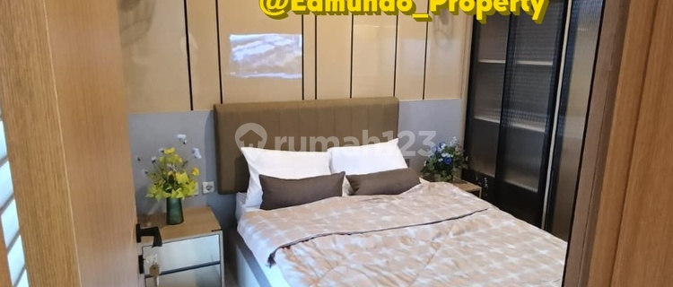 Good House Unfurnished SHM Kembangan, West Jakarta 1