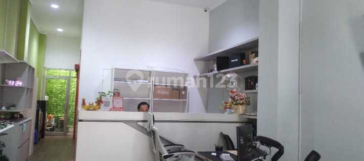 Ruko 3,5 Lantai di Jl. Pademangan Jak-Ut 1