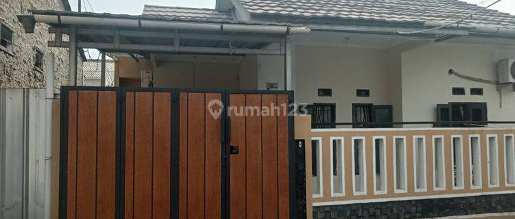 Rumah Dijual Cepat Siap Huni Dekat Stasiun Depok  1