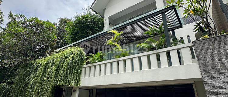 For Rent, House in Senopati 1