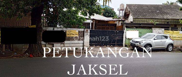 Rumah Lama Hitung Tanah di Petukangan Utara, Jaksel 1