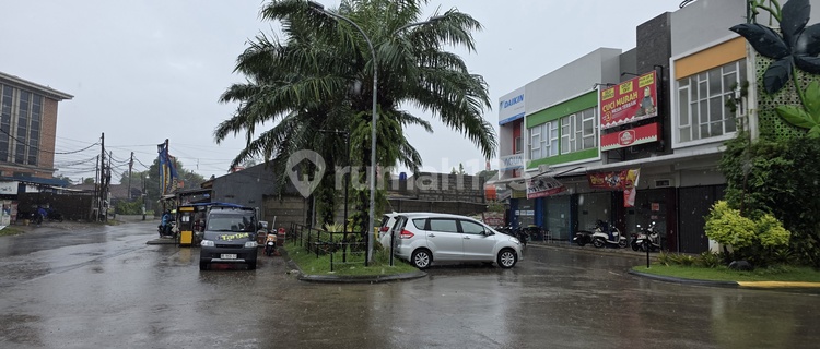 2-Storey Shophouse Right at the Entrance Gate of Serpong Garden 2 Cluster 1