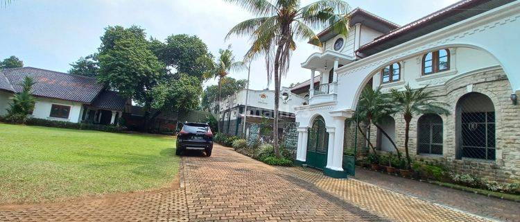 FOR SALE RUMAH MEWAH SIAP HUNI, UNDER NJOP 1