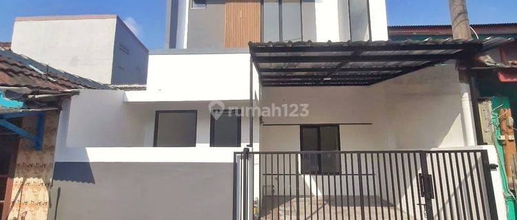 Dijual Rumah Minimalis Modern 2 lantai di pondok ungu permai 1