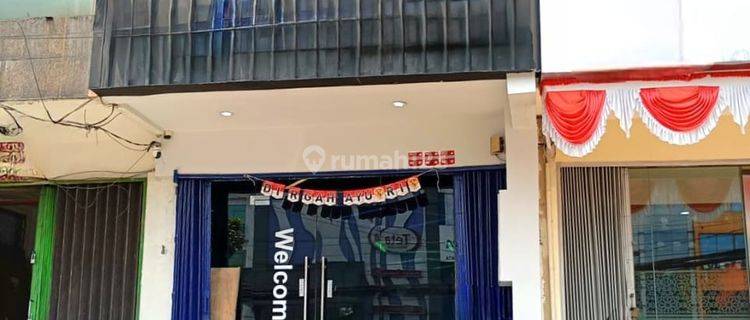 Dijual. Ruko Di Pondok Indah 4 Lantai SHM 1