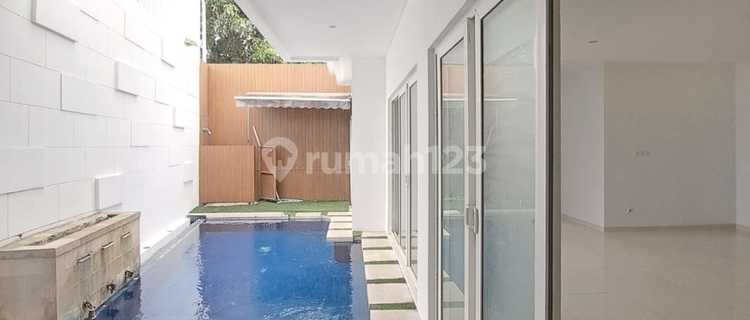 House in Move-In Condition with Swimming Pool, Sector 9, Bintaro Jaya. 1