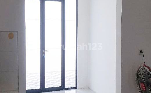 For Sale: Grand Harvest Cluster Belvoir House in the Wiyung Kebraon Area 1