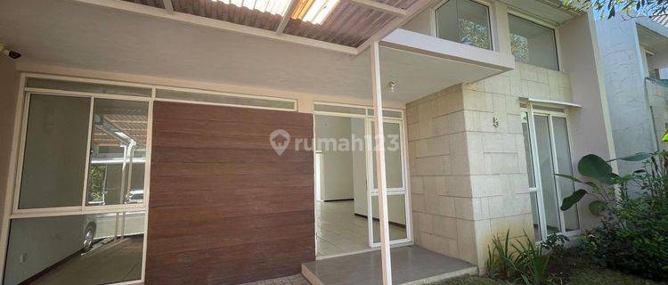 Dijual Rumah Siap Huni di Kota Baru Parahyangan, Bandung 1