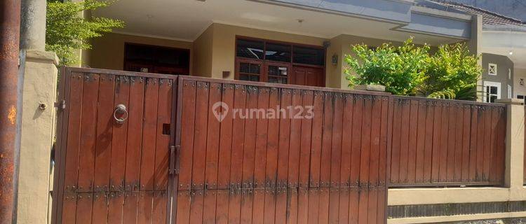 Dijual Rumah Siap Huni Semi Furnished di Terusan Cibaduyut, Bandung 1